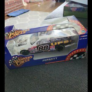 NASCAR Dale Jarrett Winners Circle 1/24 scale car